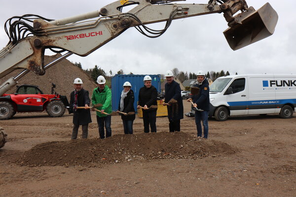 Spatenstich für neuen Edekamarkt in Oberweißbach