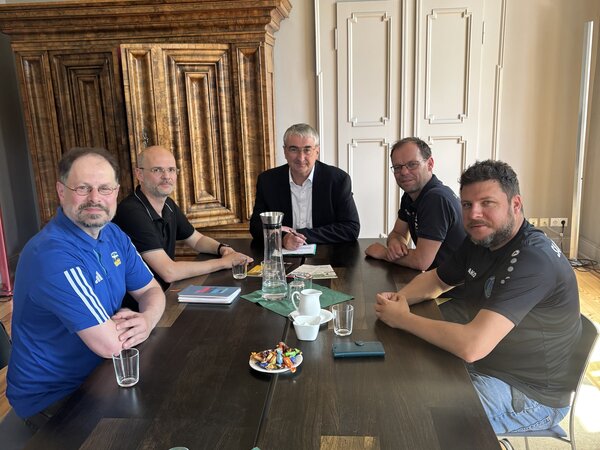 Bild vergr&ouml;&szlig;ern: 2026 PM 164 Gruppe Sport venetzt