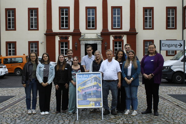 Bild vergr&ouml;&szlig;ern: 2026 PM 266 2026-09-13 SLF Denkmaltag Schloss (5)