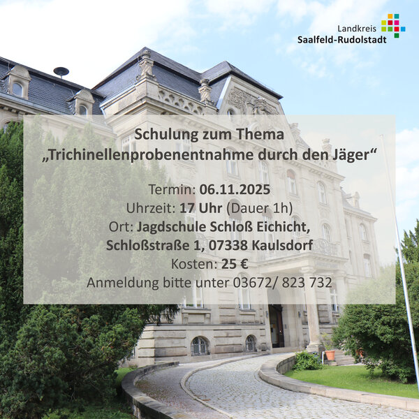 Die Jäger sind zur Schulung in die Jagdschule Schloss Eichicht eingeladen
