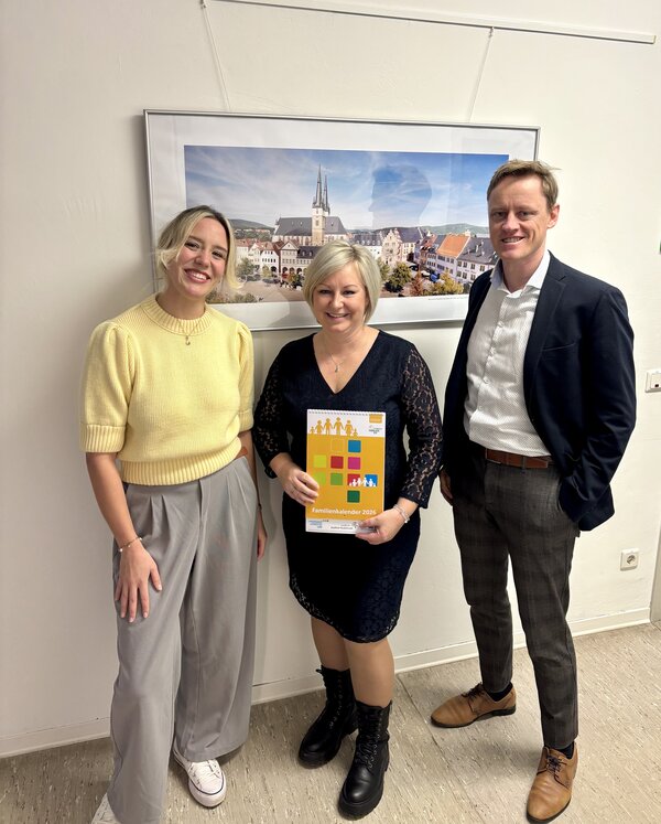 Bild vergrößern: Vorstellung des neuen Familienkalenders