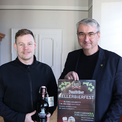 Tobias Gorf vom Brauhaus Saalfeld zu Besuch beim Landrat 