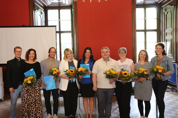 Neue Ausbilderinnen und Ausbilder mit Ausbildungsleiter des Landratsamtes