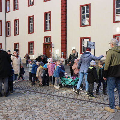 Bild vergr&ouml;&szlig;ern: 2026 PM 058 Aufbruch in den Kindergarten